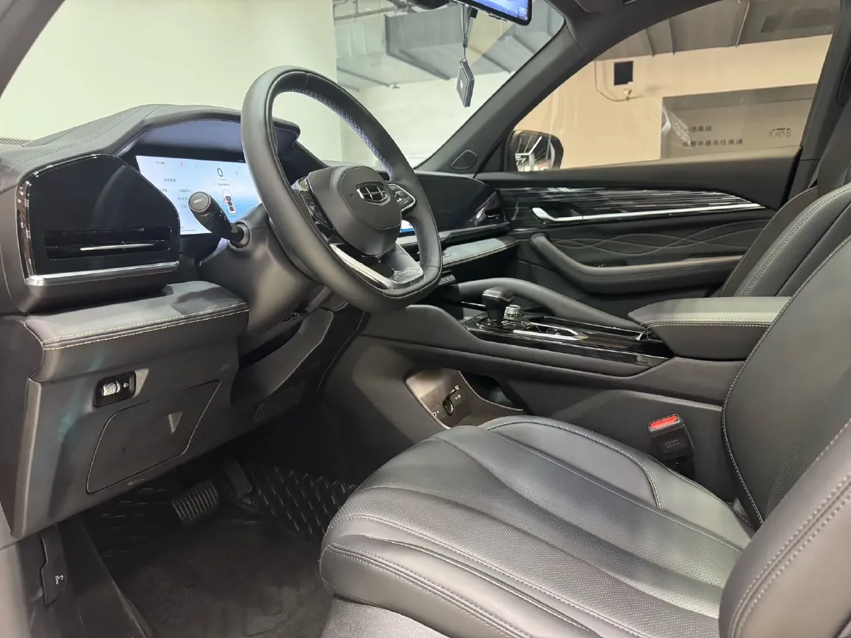 2024 Geely Monjaro 2.0T 218HP L4 7DCT,autocango,china used car exporter,china ev exporter,chinese used car exporter,chinese used ev exporter