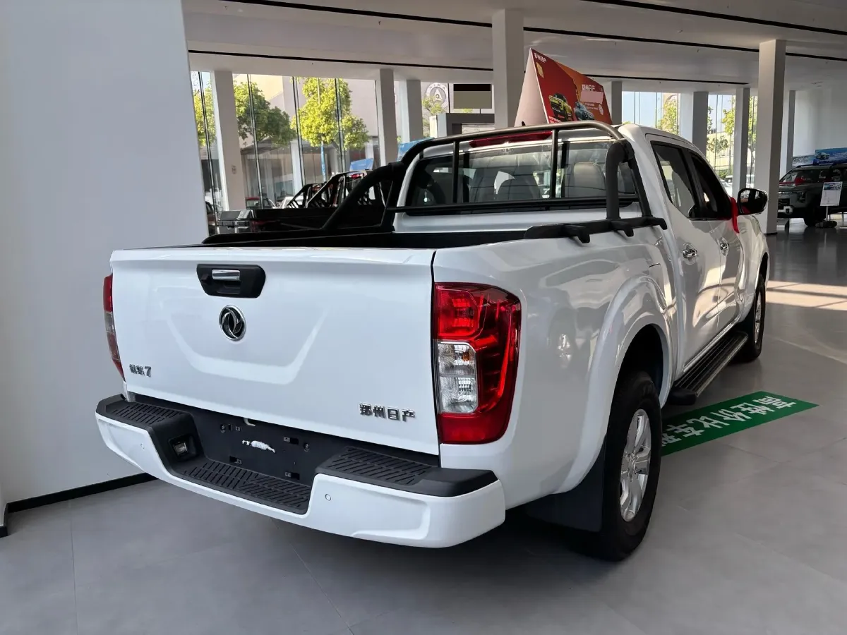 2023 Dongfeng RuiQi 6 2.3T 163HP L4 8AT,autocango,china used car exporter,china ev exporter,chinese used car exporter,chinese used ev exporter