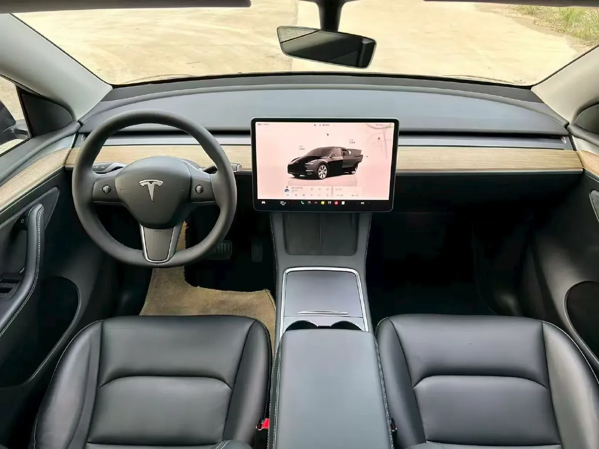 2022 Tesla Model Y BEV 60KWH,autocango,china used car exporter,china ev exporter,chinese used car exporter,chinese used ev exporter
