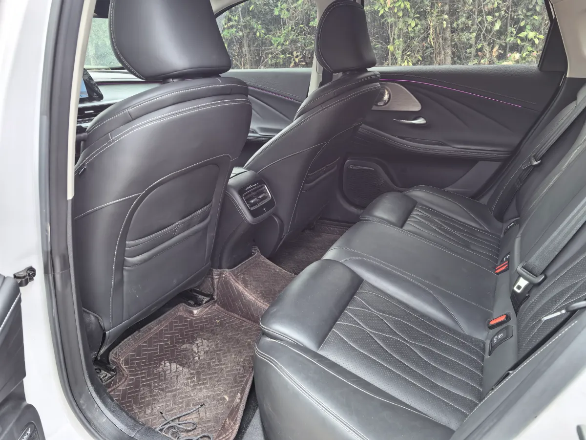 2024 Chery Arrizo 8 2.0T 254HP L4 7DCT,autocango,china used car exporter,china ev exporter,chinese used car exporter,chinese used ev exporter