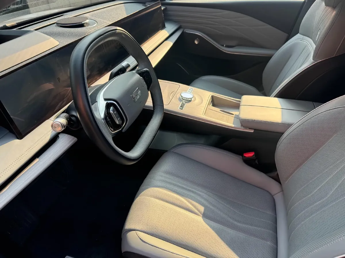 2024 Geely Galaxy E8 BEV 76KWH,autocango,china used car exporter,china ev exporter,chinese used car exporter,chinese used ev exporter