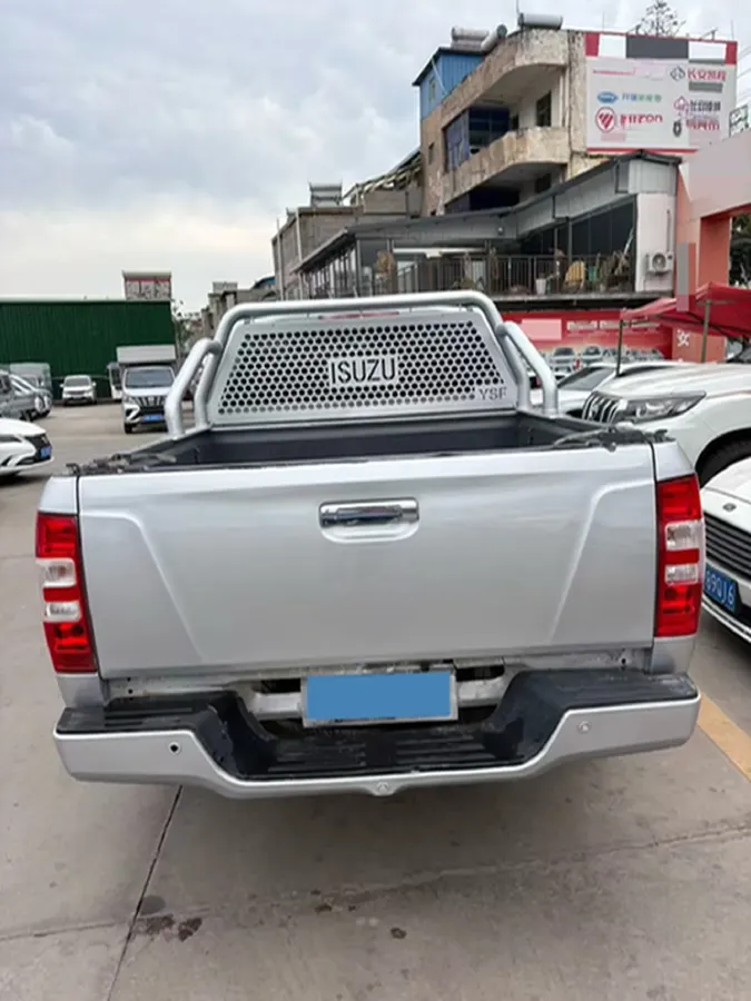 2023 Isuzu RE-MAX Jim 2.5T 143HP L4 6MT,autocango,china used car exporter,china ev exporter,chinese used car exporter,chinese used ev exporter