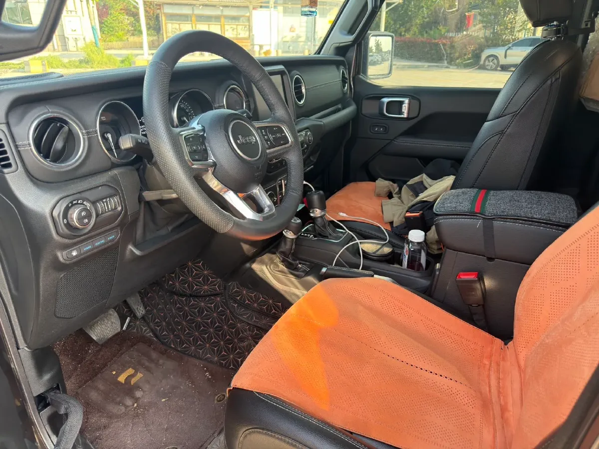 2021 Jeep Wrangler 2.0T 266HP L4 8AT PHEV 17KWH,autocango,china used car exporter,china ev exporter,chinese used car exporter,chinese used ev exporter