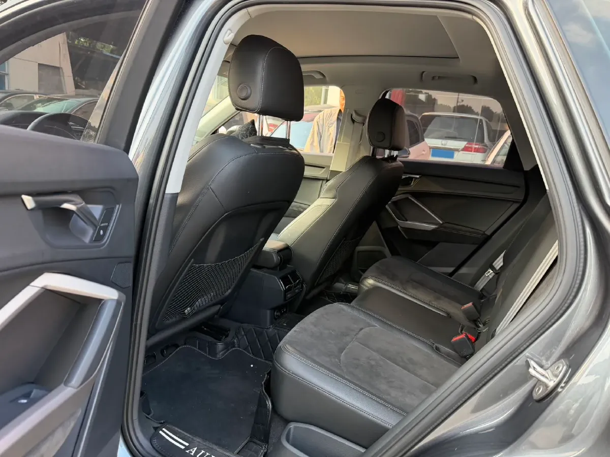 2021 Audi Q3 1.4T 150HP L4 7DCT,autocango,china used car exporter,china ev exporter,chinese used car exporter,chinese used ev exporter