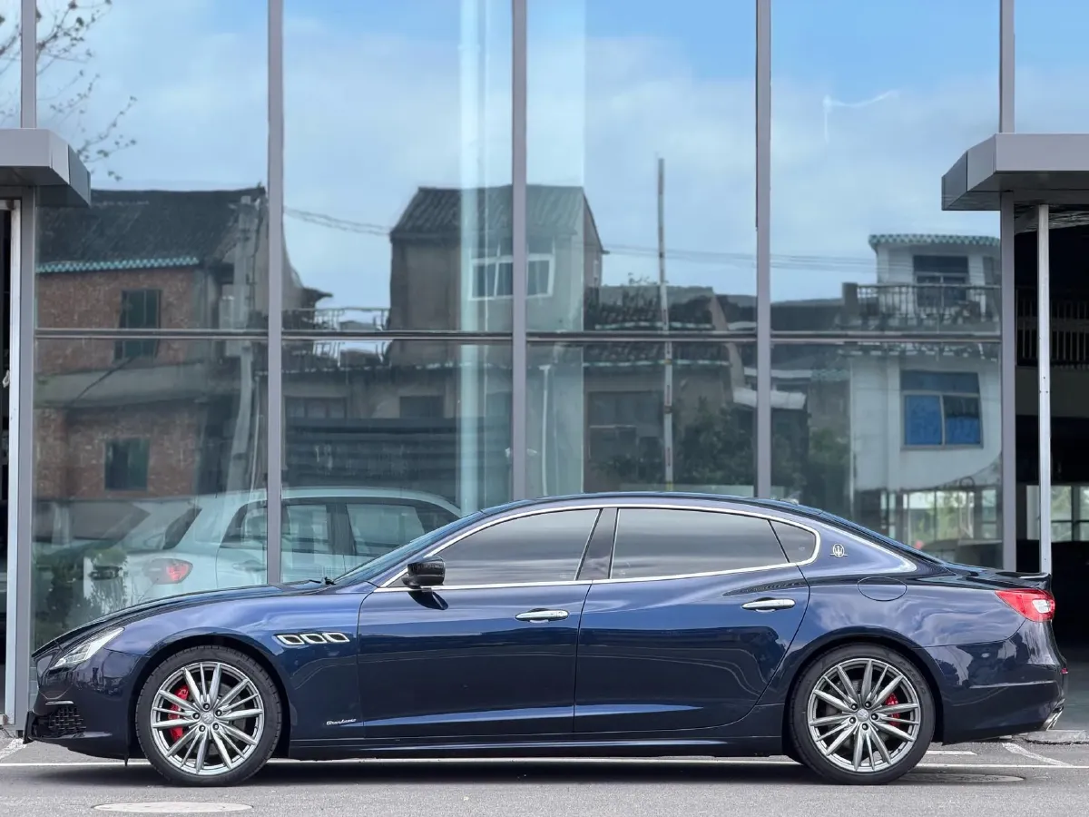 2019 Maserati Quattroporte 3.0T 350HP V6 8AT,autocango,china used car exporter,china ev exporter,chinese used car exporter,chinese used ev exporter