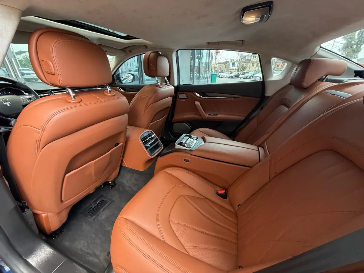 2019 Maserati Quattroporte 3.0T 350HP V6 8AT,autocango,china used car exporter,china ev exporter,chinese used car exporter,chinese used ev exporter