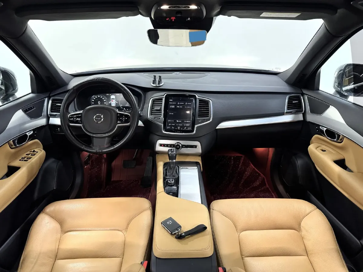2019 Volvo XC90 2.0T 254HP L4 8AT,autocango,china used car exporter,china ev exporter,chinese used car exporter,chinese used ev exporter