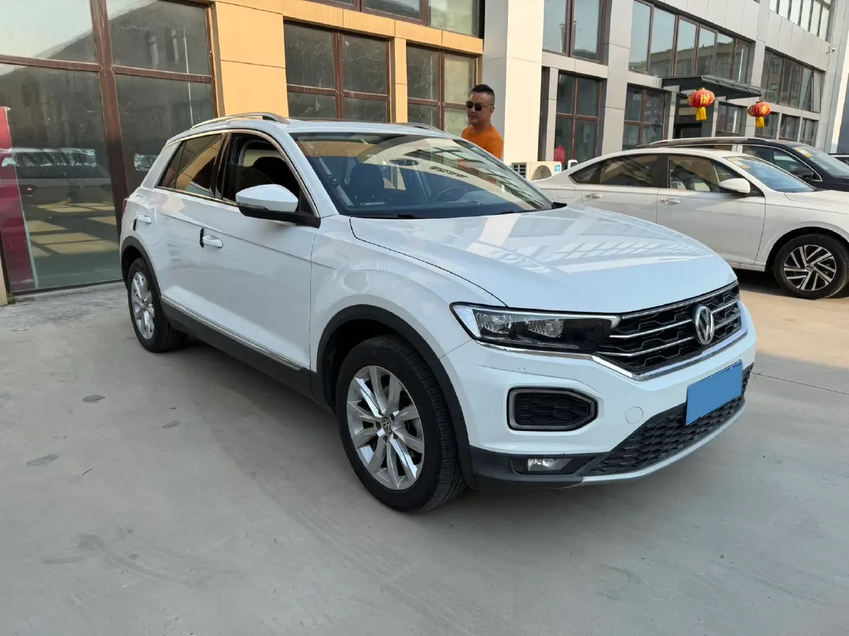 2019 Volkswagen T-Roc 1.4T 131HP L4 7DCT,autocango,china used car exporter,china ev exporter,chinese used car exporter,chinese used ev exporter