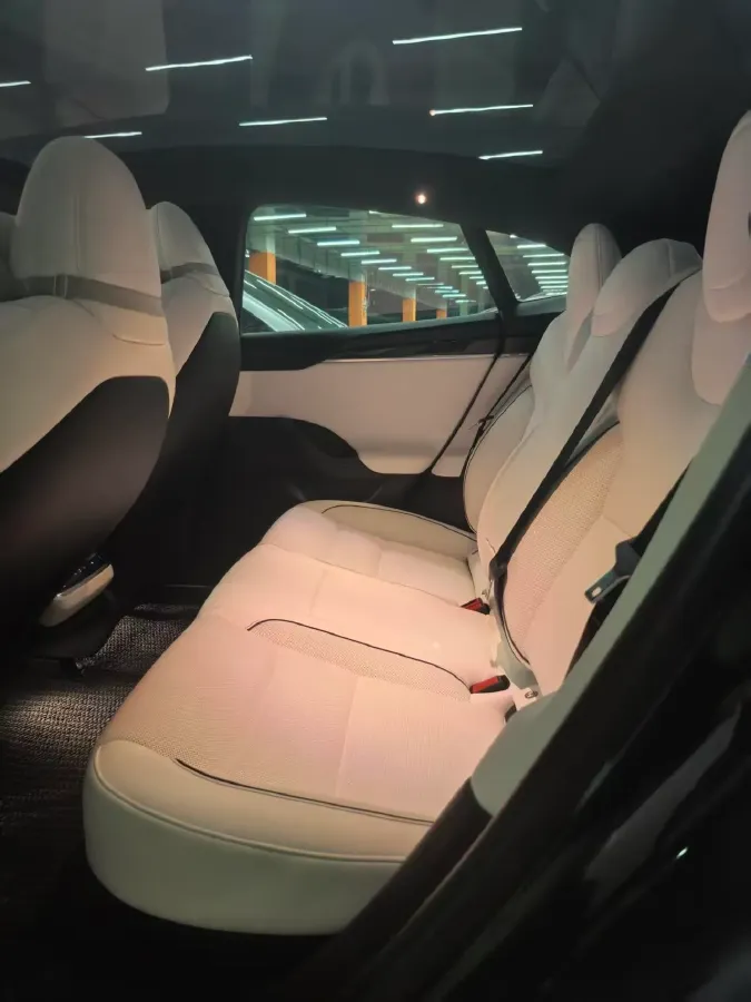 2023 BMW BEV 111.5KWH,autocango,china used car exporter,china ev exporter,chinese used car exporter,chinese used ev exporter