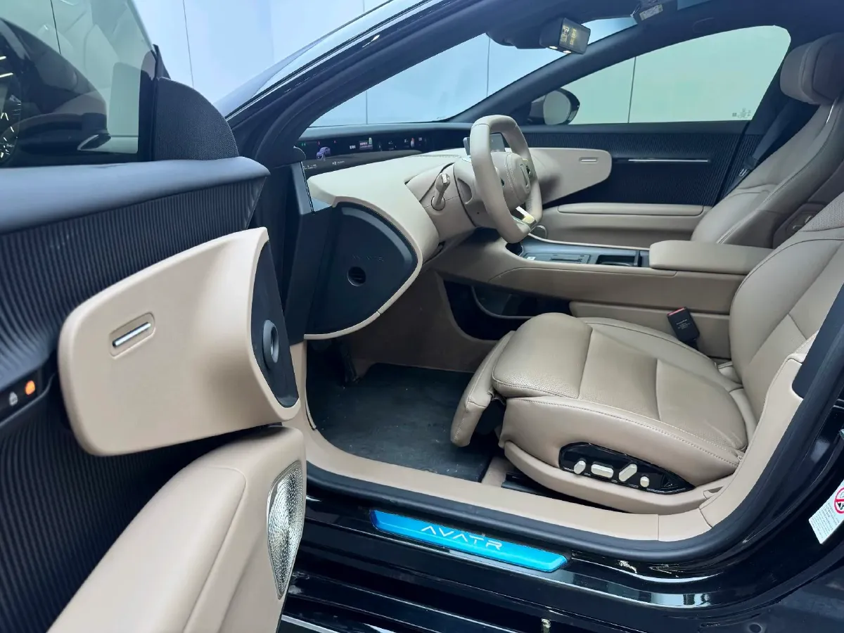 2025 Avatr 12 BEV 94.53KWH,autocango,china used car exporter,china ev exporter,chinese used car exporter,chinese used ev exporter