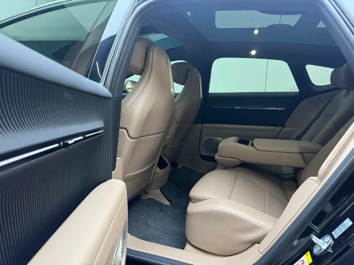 2025 Avatr 12 BEV 94.53KWH,autocango,china used car exporter,china ev exporter,chinese used car exporter,chinese used ev exporter