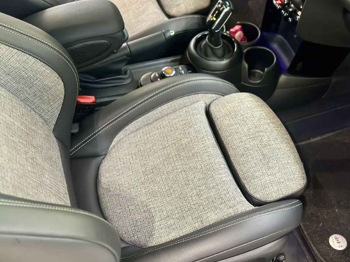 2020 MINI MINI 1.5T 136HP L3 7DCT,autocango,china used car exporter,china ev exporter,chinese used car exporter,chinese used ev exporter