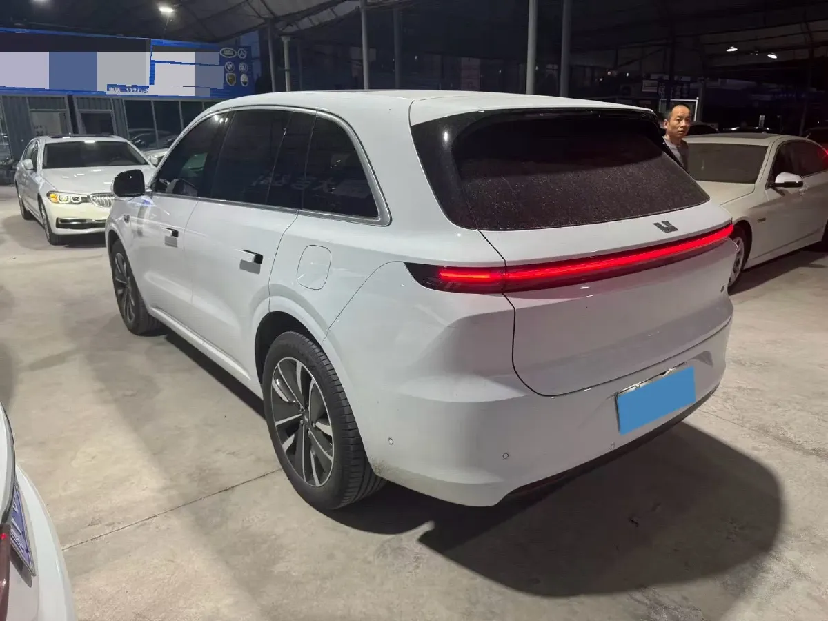 2025 Li L6 Range Extended 154HP L4 REEV,autocango,china used car exporter,china ev exporter,chinese used car exporter,chinese used ev exporter