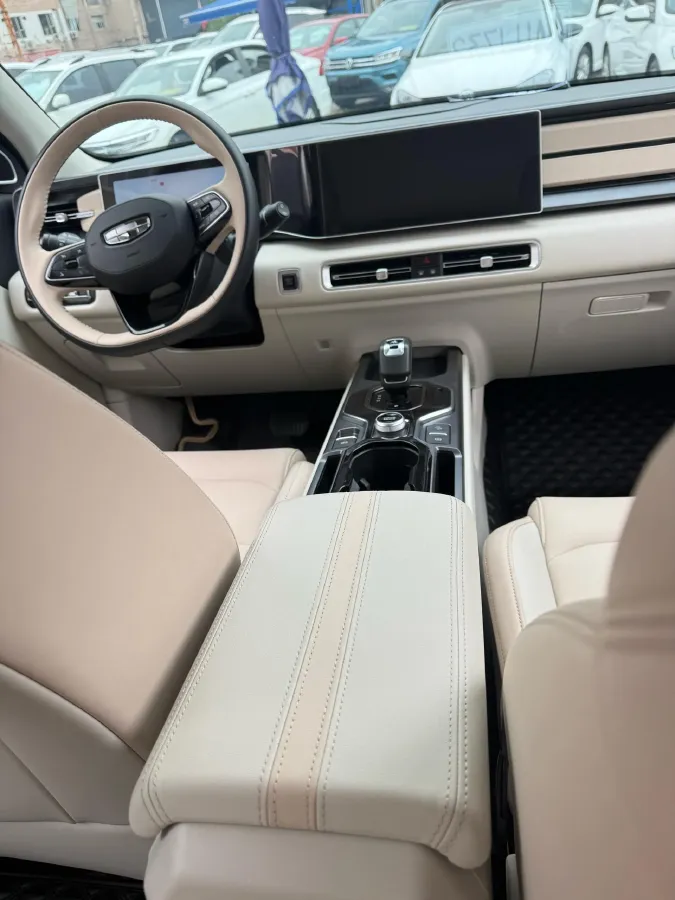 2023 Geely ICON 1.5T 181HP L4 7DCT,autocango,china used car exporter,china ev exporter,chinese used car exporter,chinese used ev exporter