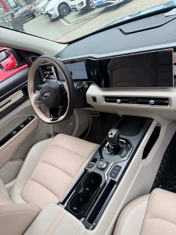 2023 Geely ICON 1.5T 181HP L4 7DCT,autocango,china used car exporter,china ev exporter,chinese used car exporter,chinese used ev exporter