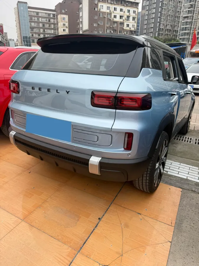 2023 Geely ICON 1.5T 181HP L4 7DCT,autocango,china used car exporter,china ev exporter,chinese used car exporter,chinese used ev exporter