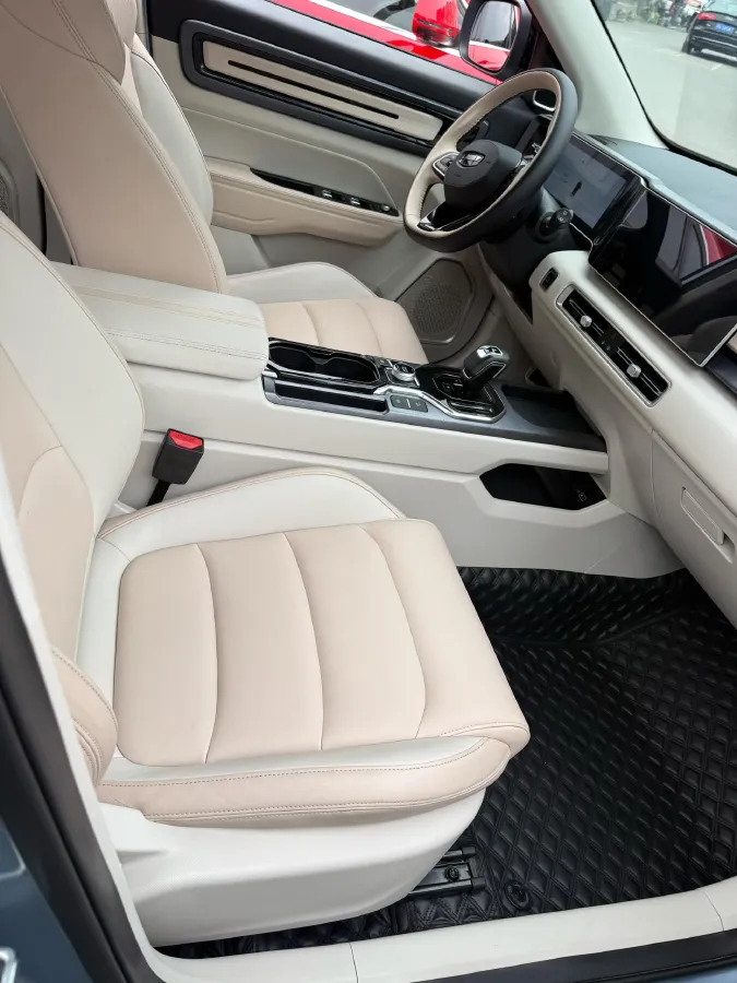 2023 Geely ICON 1.5T 181HP L4 7DCT,autocango,china used car exporter,china ev exporter,chinese used car exporter,chinese used ev exporter