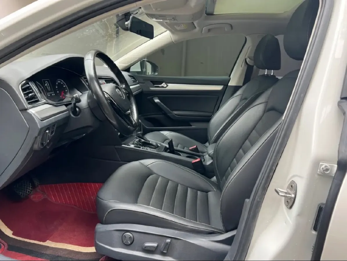 2019 Volkswagen Passat 1.4T 150HP L4 7DCT,autocango,china used car exporter,china ev exporter,chinese used car exporter,chinese used ev exporter