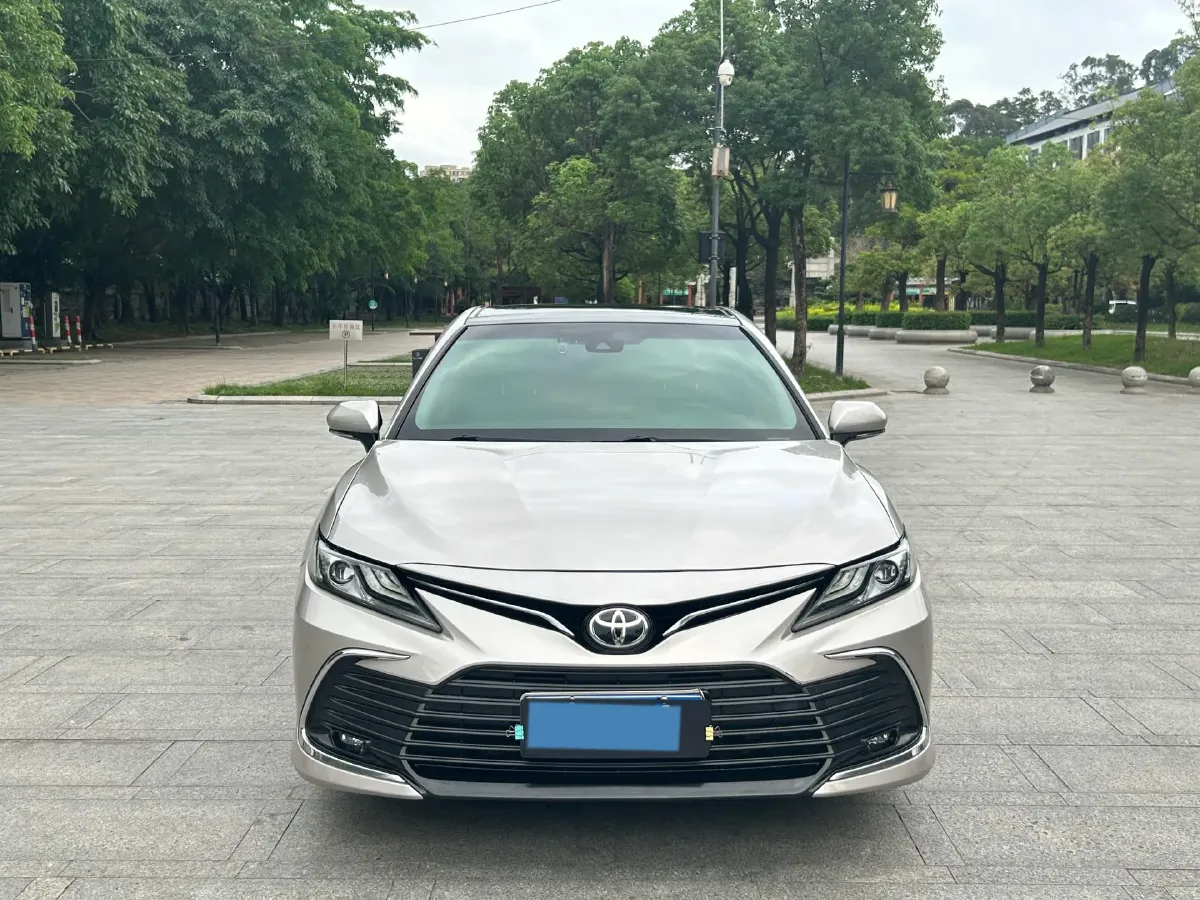 2021 Toyota Camry 2.5L 209HP L4 8AT,autocango,china used car exporter,china ev exporter,chinese used car exporter,chinese used ev exporter