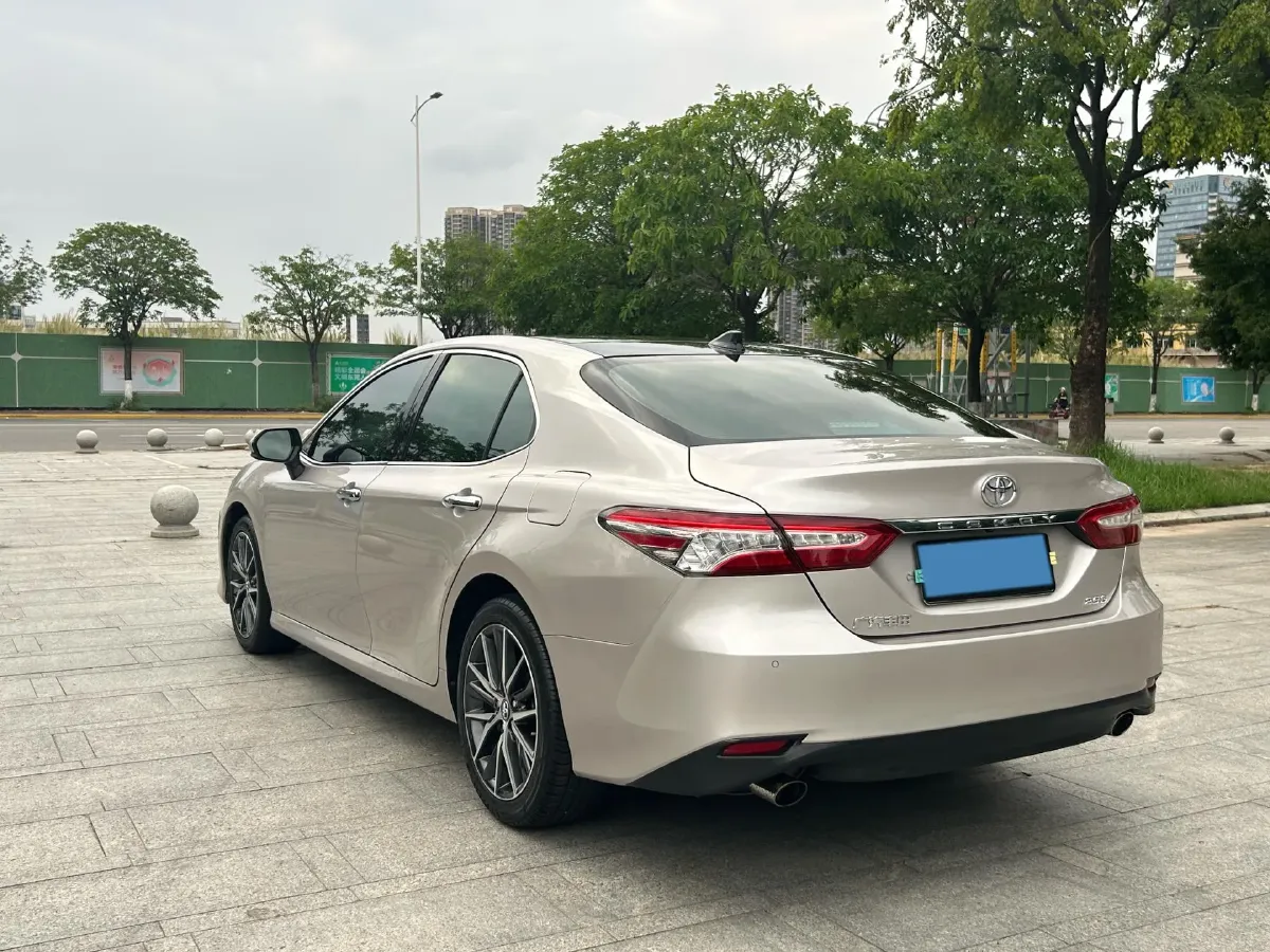 2021 Toyota Camry 2.5L 209HP L4 8AT,autocango,china used car exporter,china ev exporter,chinese used car exporter,chinese used ev exporter