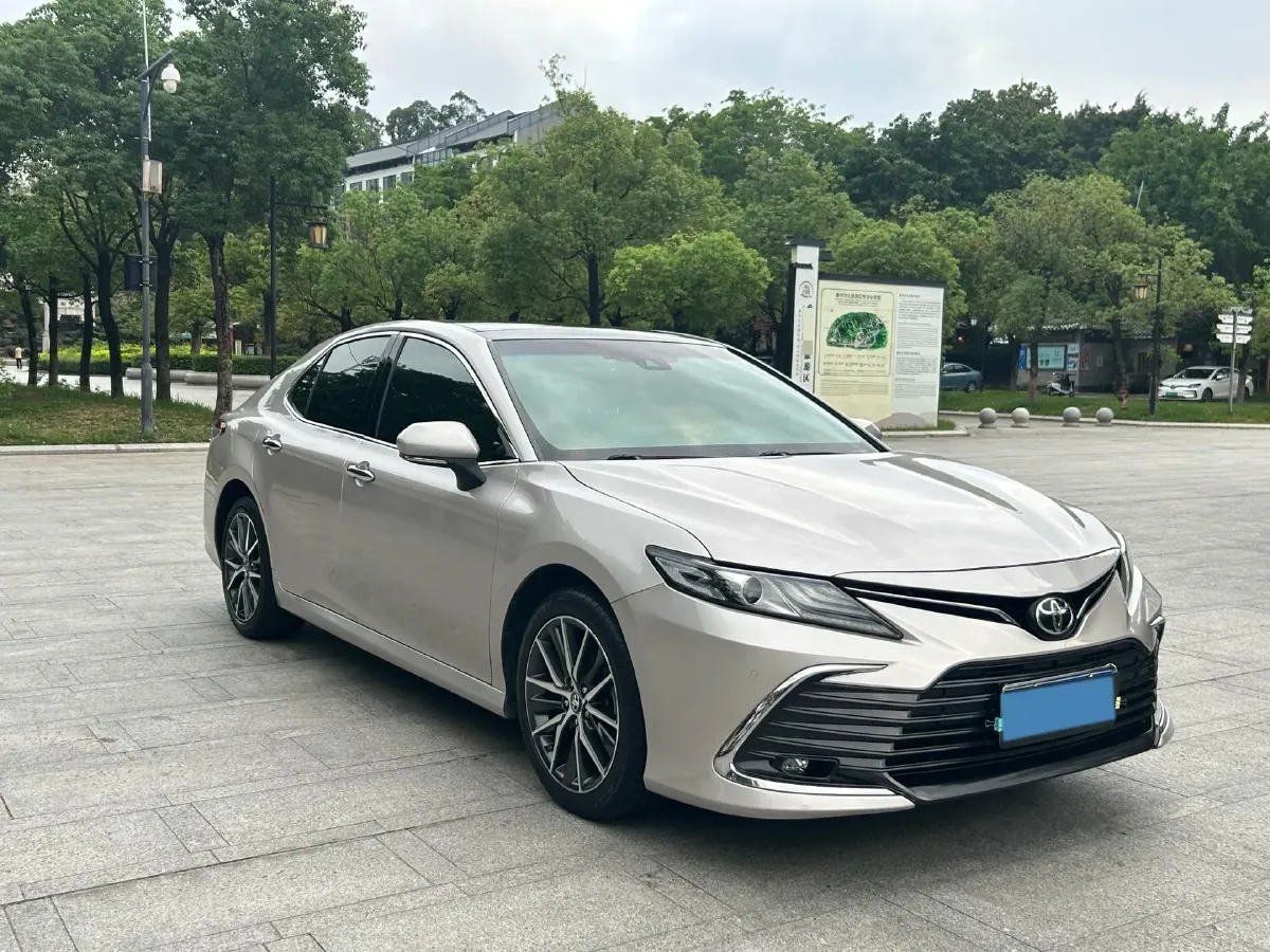 2021 Toyota Camry 2.5L 209HP L4 8AT,autocango,china used car exporter,china ev exporter,chinese used car exporter,chinese used ev exporter