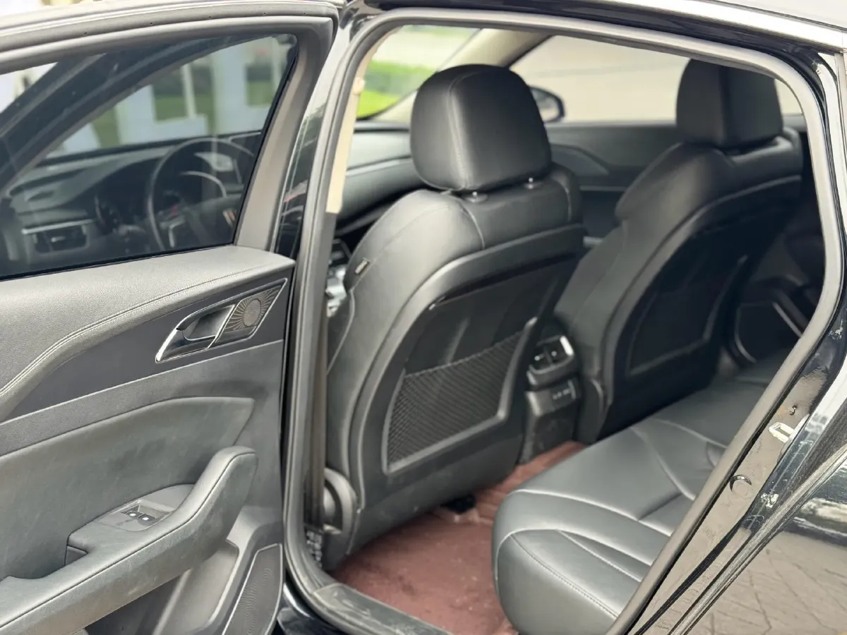 2020 HongQi H5 1.5T 169HP L4 7DCT,autocango,china used car exporter,china ev exporter,chinese used car exporter,chinese used ev exporter