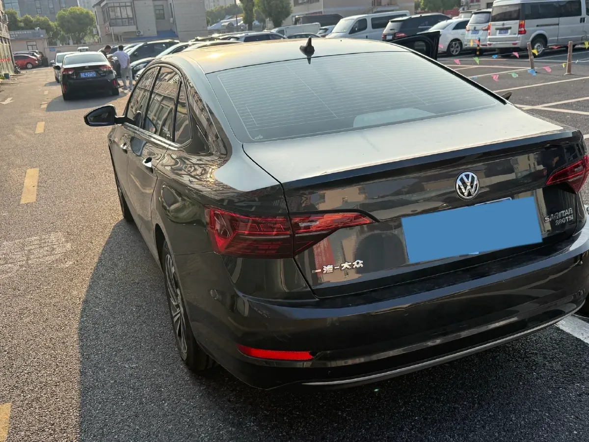 2022 Volkswagen Sagitar 1.4T 150HP L4 7DCT,autocango,china used car exporter,china ev exporter,chinese used car exporter,chinese used ev exporter