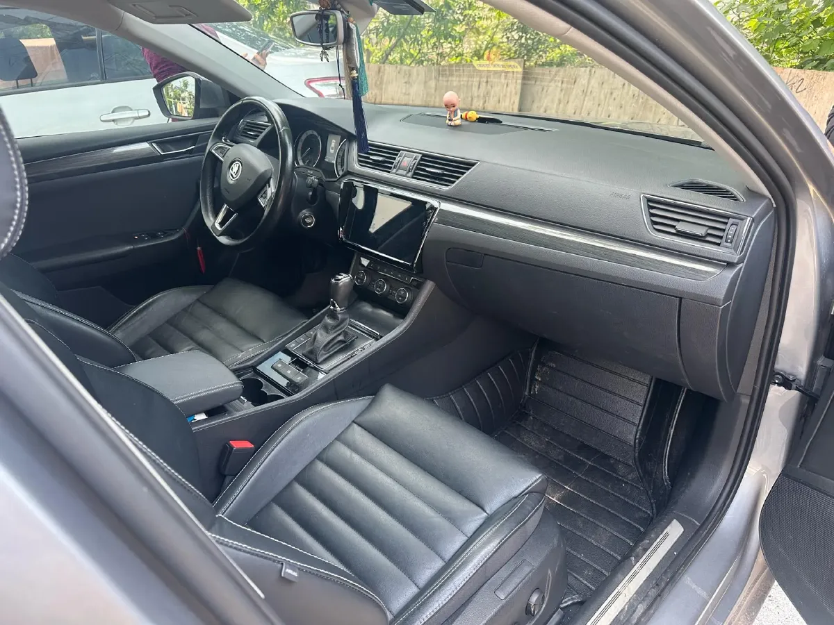 2018 Skoda Kodiak 1.8T 180HP L4 7DCT,autocango,china used car exporter,china ev exporter,chinese used car exporter,chinese used ev exporter