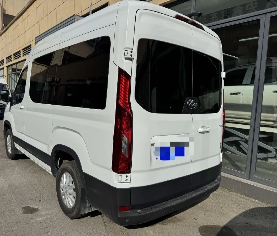 2024 MAXUS XinTu V90 2.0T 150HP L4 6MT,autocango,china used car exporter,china ev exporter,chinese used car exporter,chinese used ev exporter