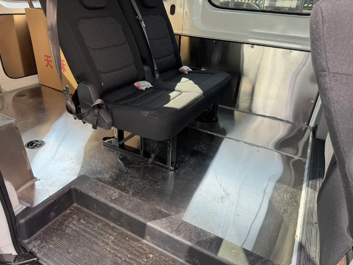 2024 MAXUS XinTu V90 2.0T 150HP L4 6MT,autocango,china used car exporter,china ev exporter,chinese used car exporter,chinese used ev exporter