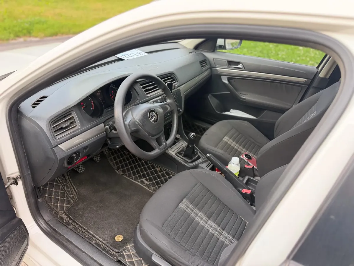 2019 Volkswagen Polo 1.5L 113HP L4 5MT,autocango,china used car exporter,china ev exporter,chinese used car exporter,chinese used ev exporter