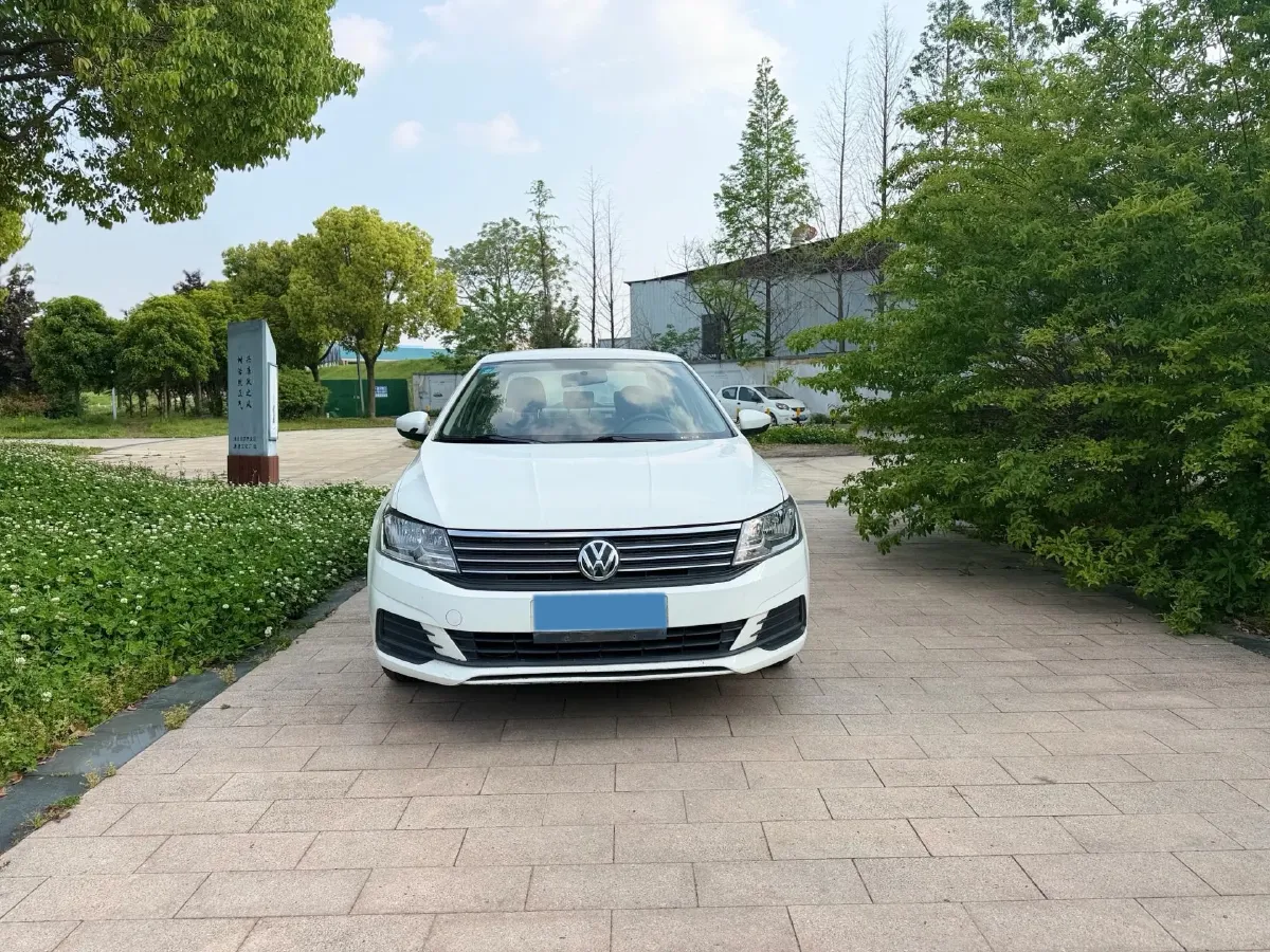 2019 Volkswagen Polo 1.5L 113HP L4 5MT,autocango,china used car exporter,china ev exporter,chinese used car exporter,chinese used ev exporter
