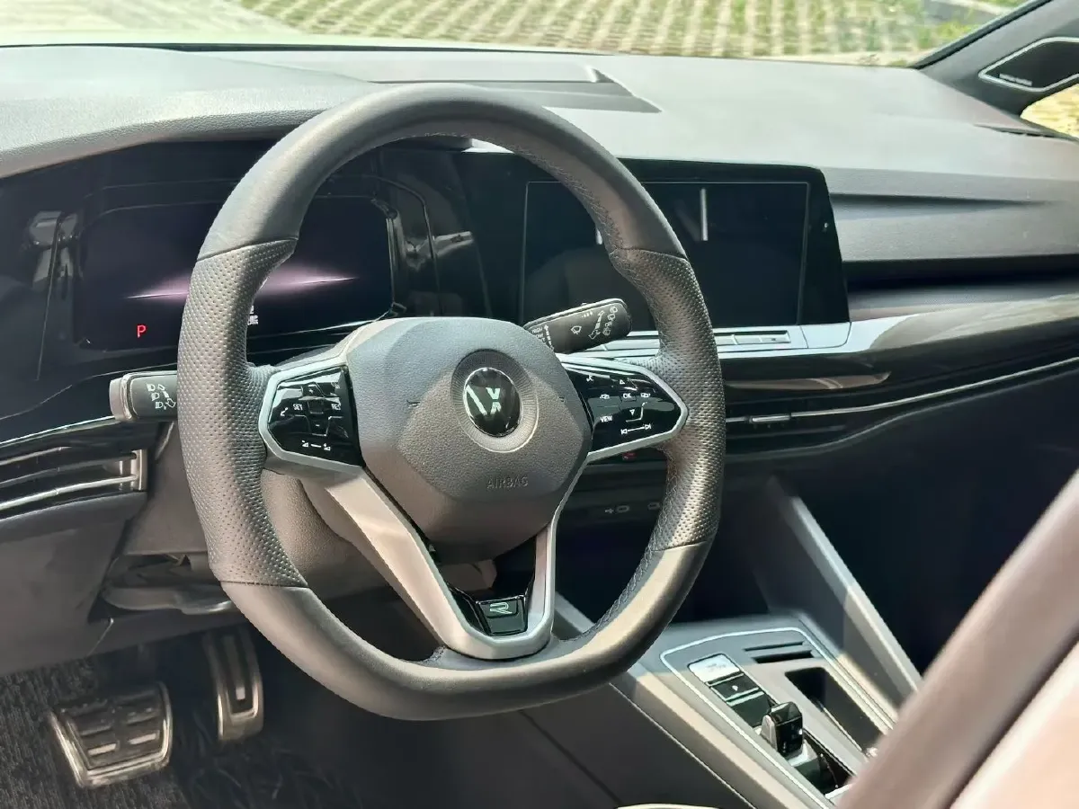 2023 Volkswagen Golf 1.4T 150HP L4 7DCT,autocango,china used car exporter,china ev exporter,chinese used car exporter,chinese used ev exporter