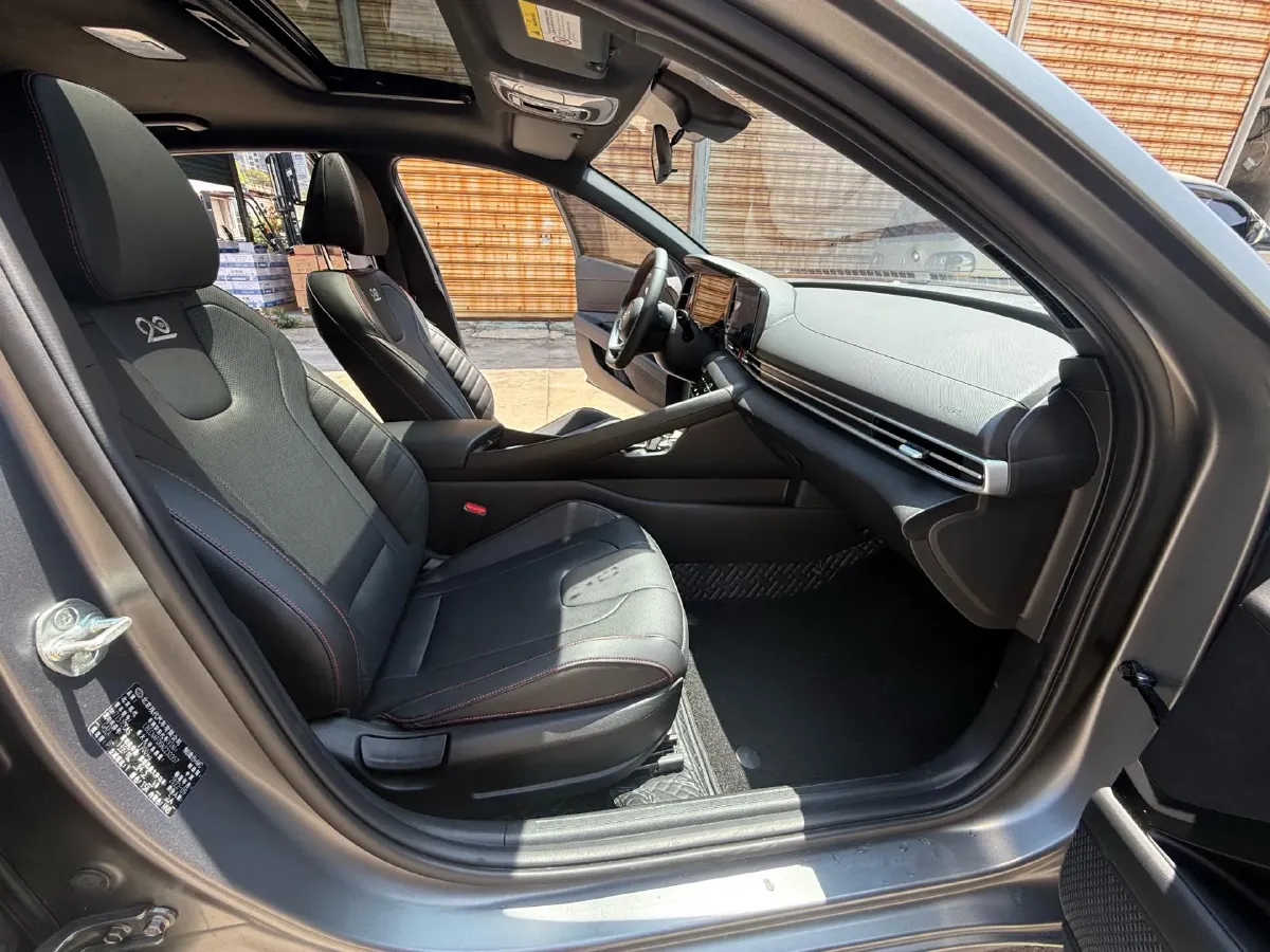 2022 Hyundai Elantra 1.5L 115HP L4 CVT,autocango,china used car exporter,china ev exporter,chinese used car exporter,chinese used ev exporter