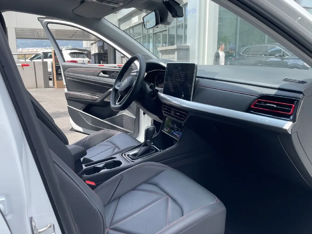 2024 Volkswagen Lavida 1.5T 160HP L4 7DCT,autocango,china used car exporter,china ev exporter,chinese used car exporter,chinese used ev exporter