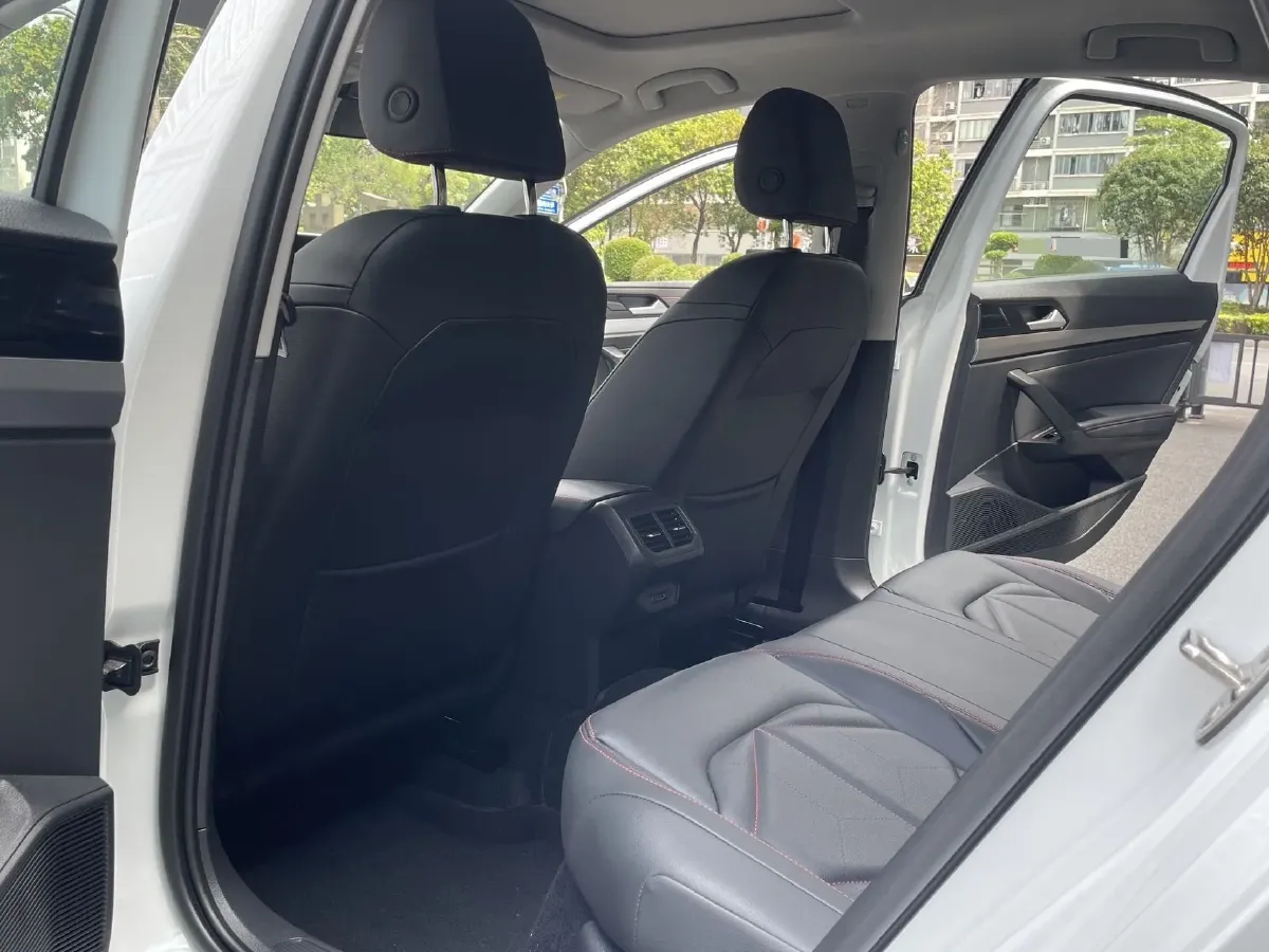 2024 Volkswagen Lavida 1.5T 160HP L4 7DCT,autocango,china used car exporter,china ev exporter,chinese used car exporter,chinese used ev exporter