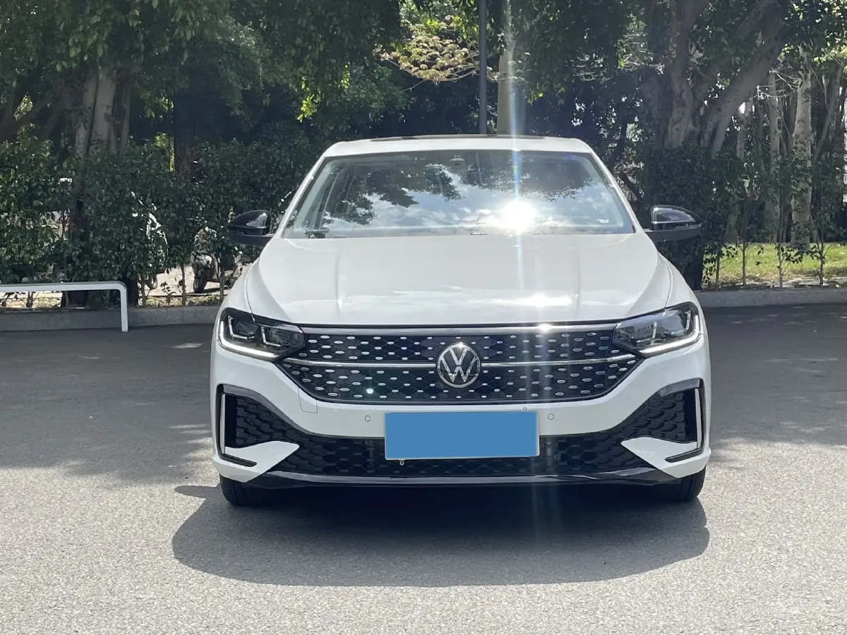 2024 Volkswagen Lavida 1.5T 160HP L4 7DCT,autocango,china used car exporter,china ev exporter,chinese used car exporter,chinese used ev exporter