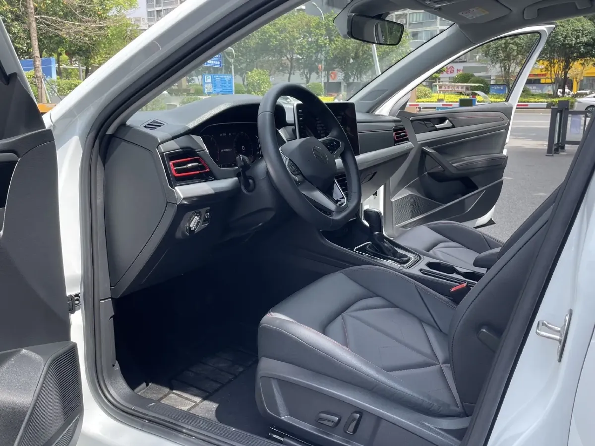 2024 Volkswagen Lavida 1.5T 160HP L4 7DCT,autocango,china used car exporter,china ev exporter,chinese used car exporter,chinese used ev exporter