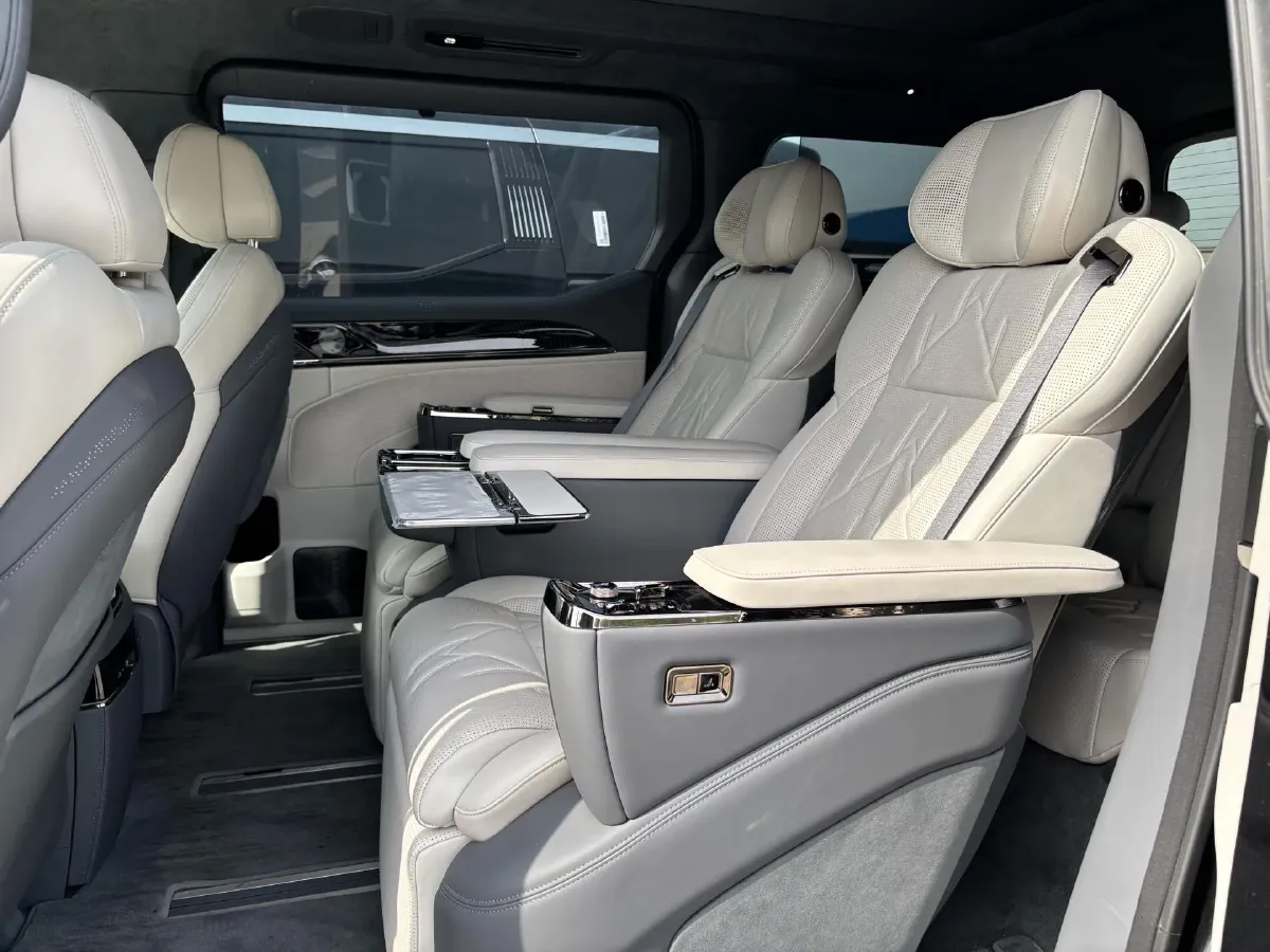 2024 Zeekr 009 BEV 108KWH,autocango,china used car exporter,china ev exporter,chinese used car exporter,chinese used ev exporter