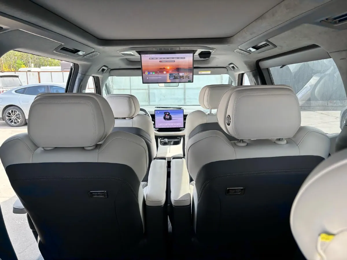 2024 Zeekr 009 BEV 108KWH,autocango,china used car exporter,china ev exporter,chinese used car exporter,chinese used ev exporter
