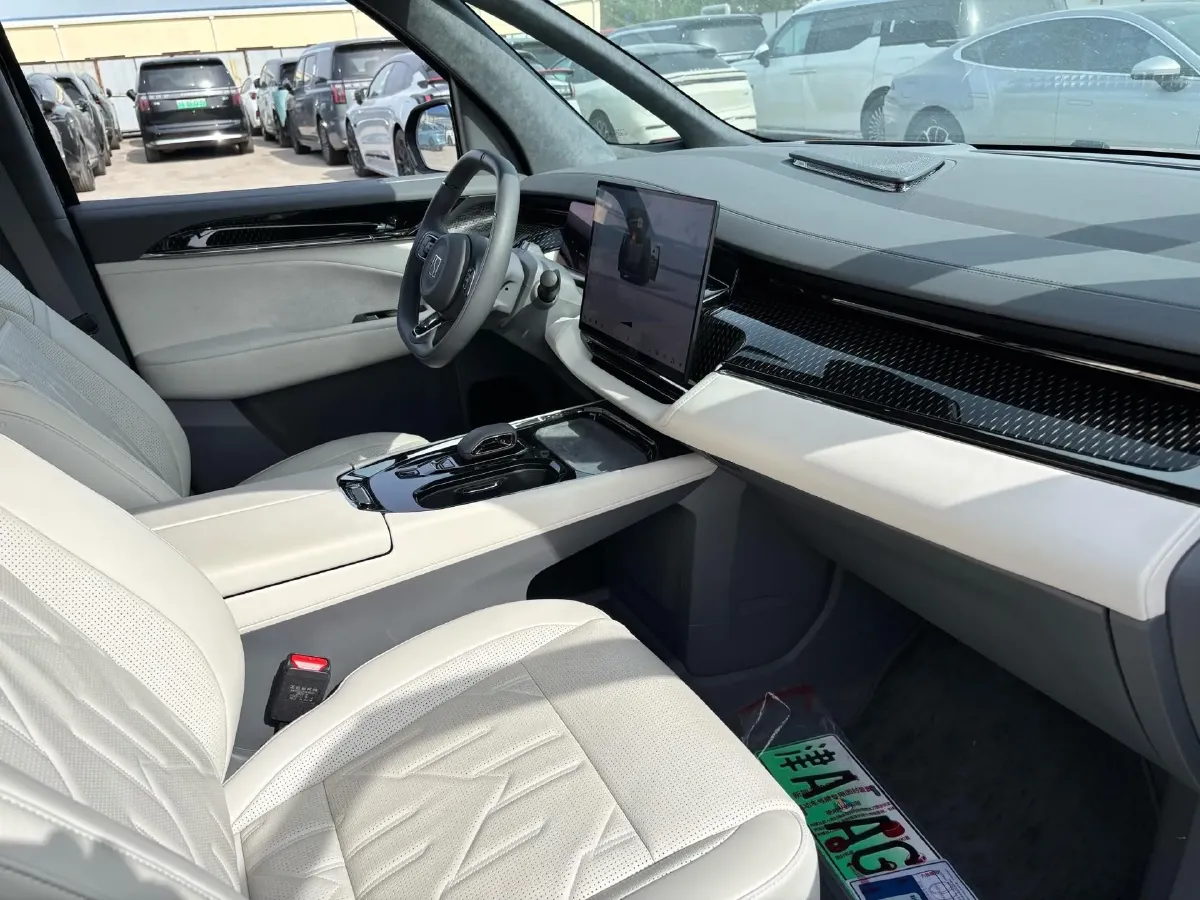 2024 Zeekr 009 BEV 108KWH,autocango,china used car exporter,china ev exporter,chinese used car exporter,chinese used ev exporter