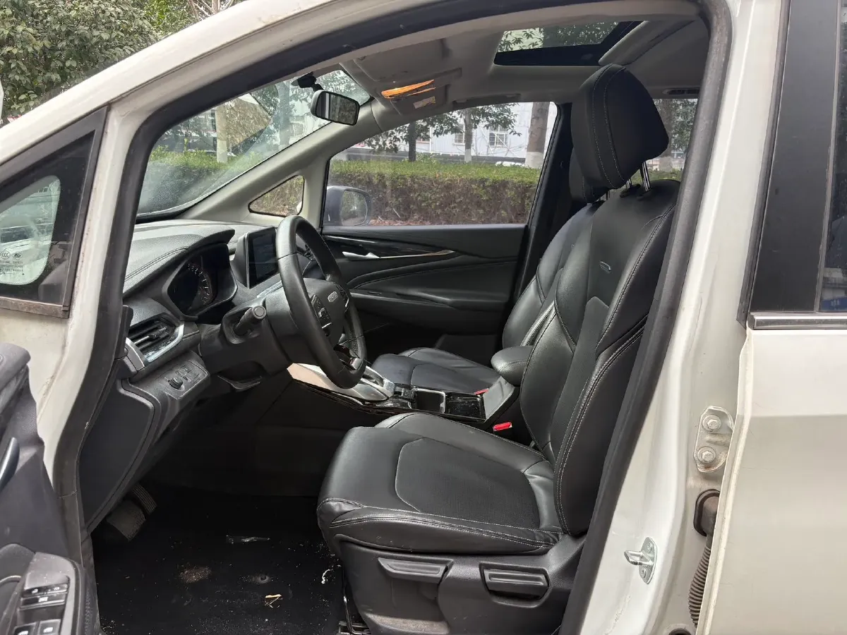 2022 MAXUS G50 1.5T 169HP L4 7DCT,autocango,china used car exporter,china ev exporter,chinese used car exporter,chinese used ev exporter