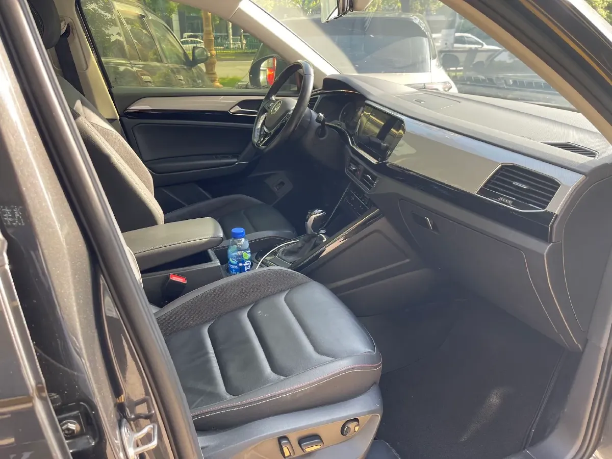 2021 Volkswagen Tayron 2.0T 186HP L4 7DCT,autocango,china used car exporter,china ev exporter,chinese used car exporter,chinese used ev exporter