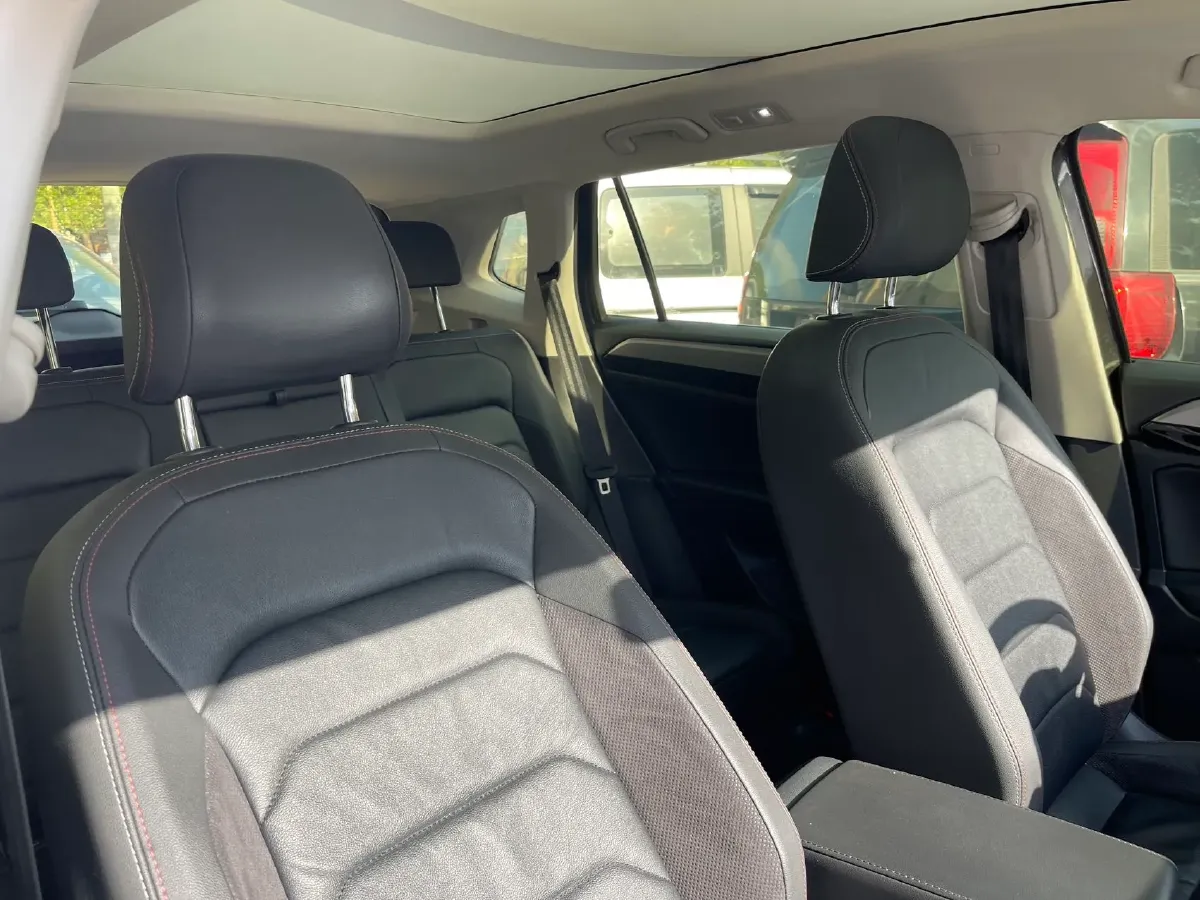 2021 Volkswagen Tayron 2.0T 186HP L4 7DCT,autocango,china used car exporter,china ev exporter,chinese used car exporter,chinese used ev exporter