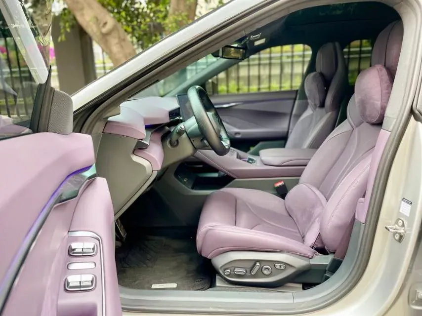 2025 Xpeng P7 BEV,autocango,china used car exporter,china ev exporter,chinese used car exporter,chinese used ev exporter