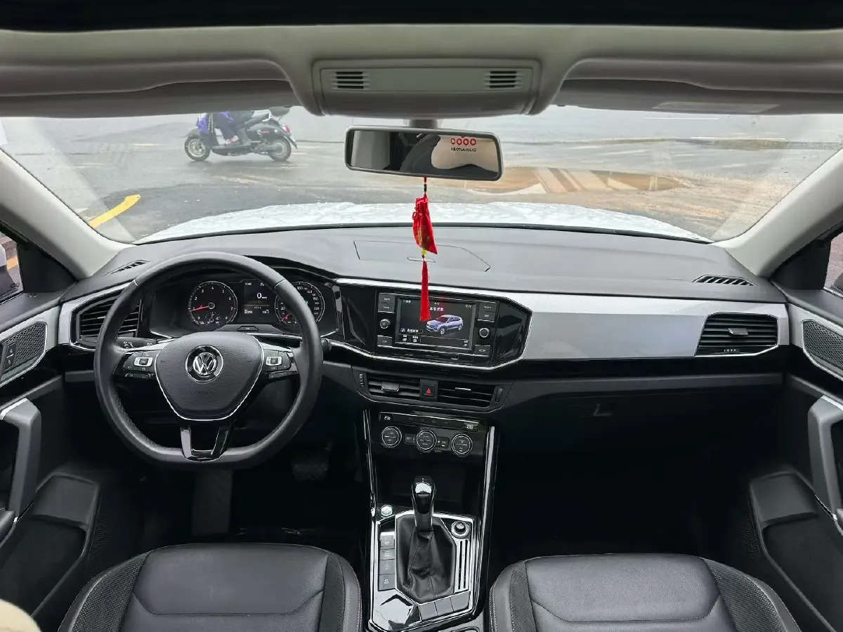2019 Jeep Cherokee 2.0T 234HP L4 9AT,autocango,china used car exporter,china ev exporter,chinese used car exporter,chinese used ev exporter