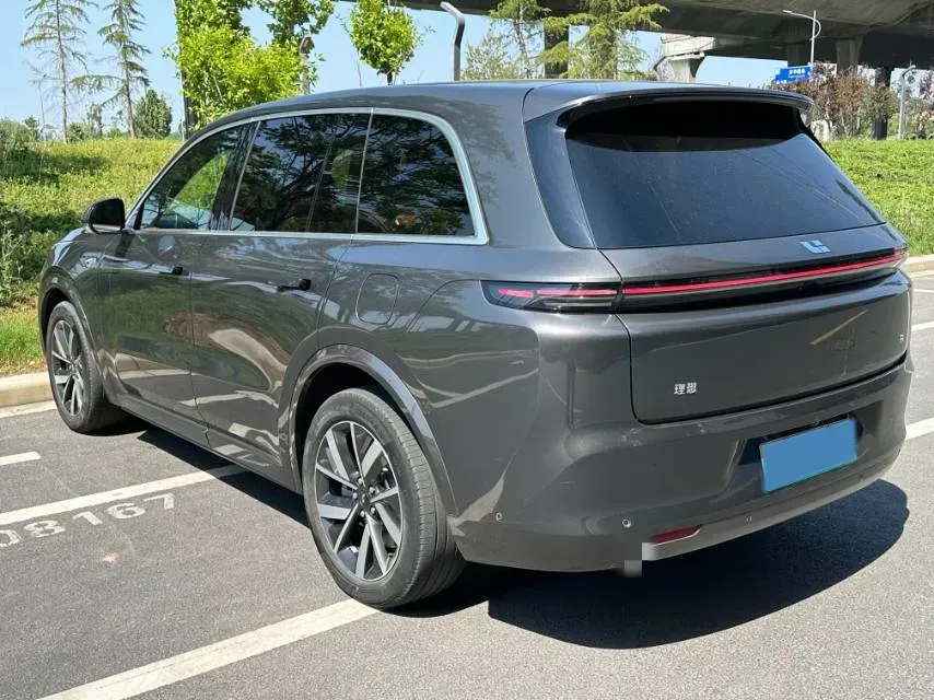 2023 Li L8 Range Extended 154HP REEV 40.9KWH,autocango,china used car exporter,china ev exporter,chinese used car exporter,chinese used ev exporter