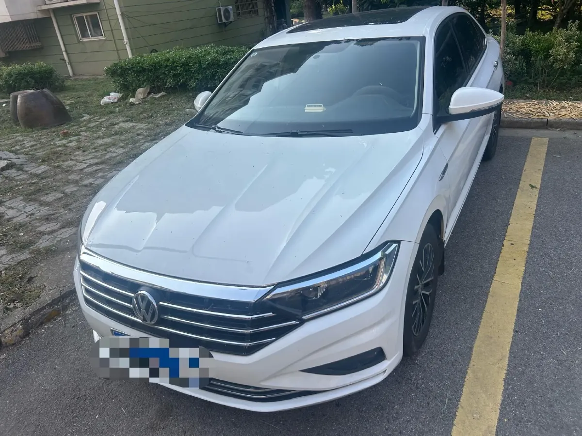 2021 Volkswagen Sagitar 1.2T 116HP L4 5MT,autocango,china used car exporter,china ev exporter,chinese used car exporter,chinese used ev exporter
