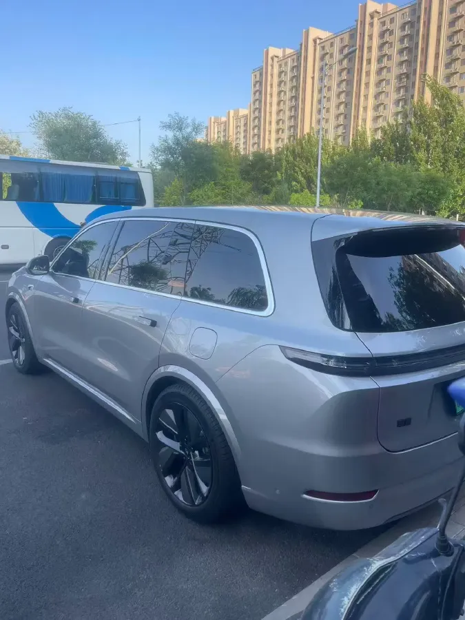 2023 Li L9 Range Extended 154HP REEV 42.6KWH,autocango,china used car exporter,china ev exporter,chinese used car exporter,chinese used ev exporter