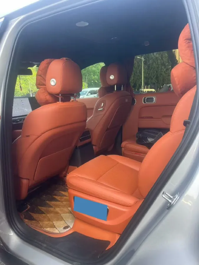 2023 Li L9 Range Extended 154HP REEV 42.6KWH,autocango,china used car exporter,china ev exporter,chinese used car exporter,chinese used ev exporter